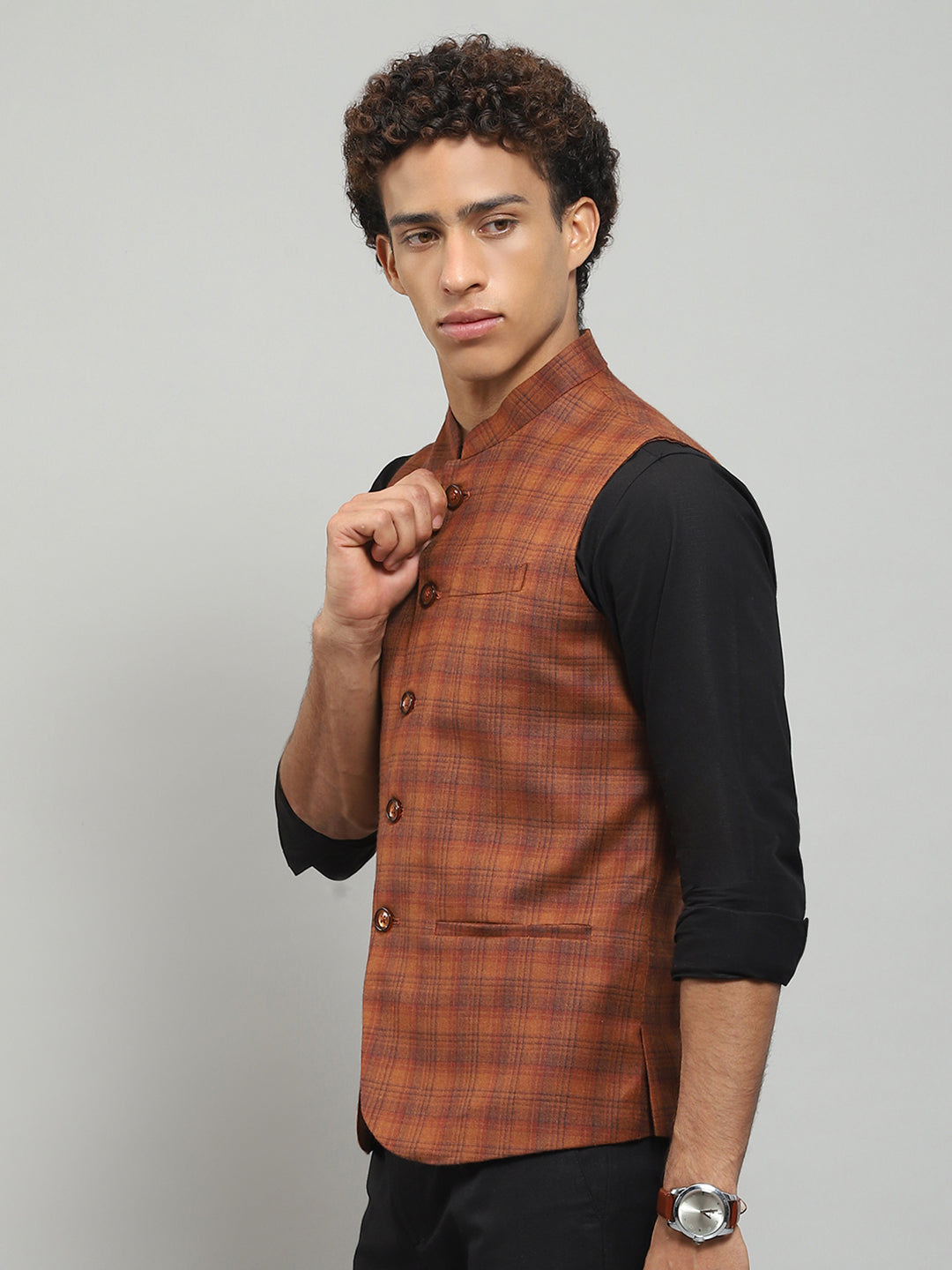 Men Rust Solid Band Collar Sleeveless Jacket