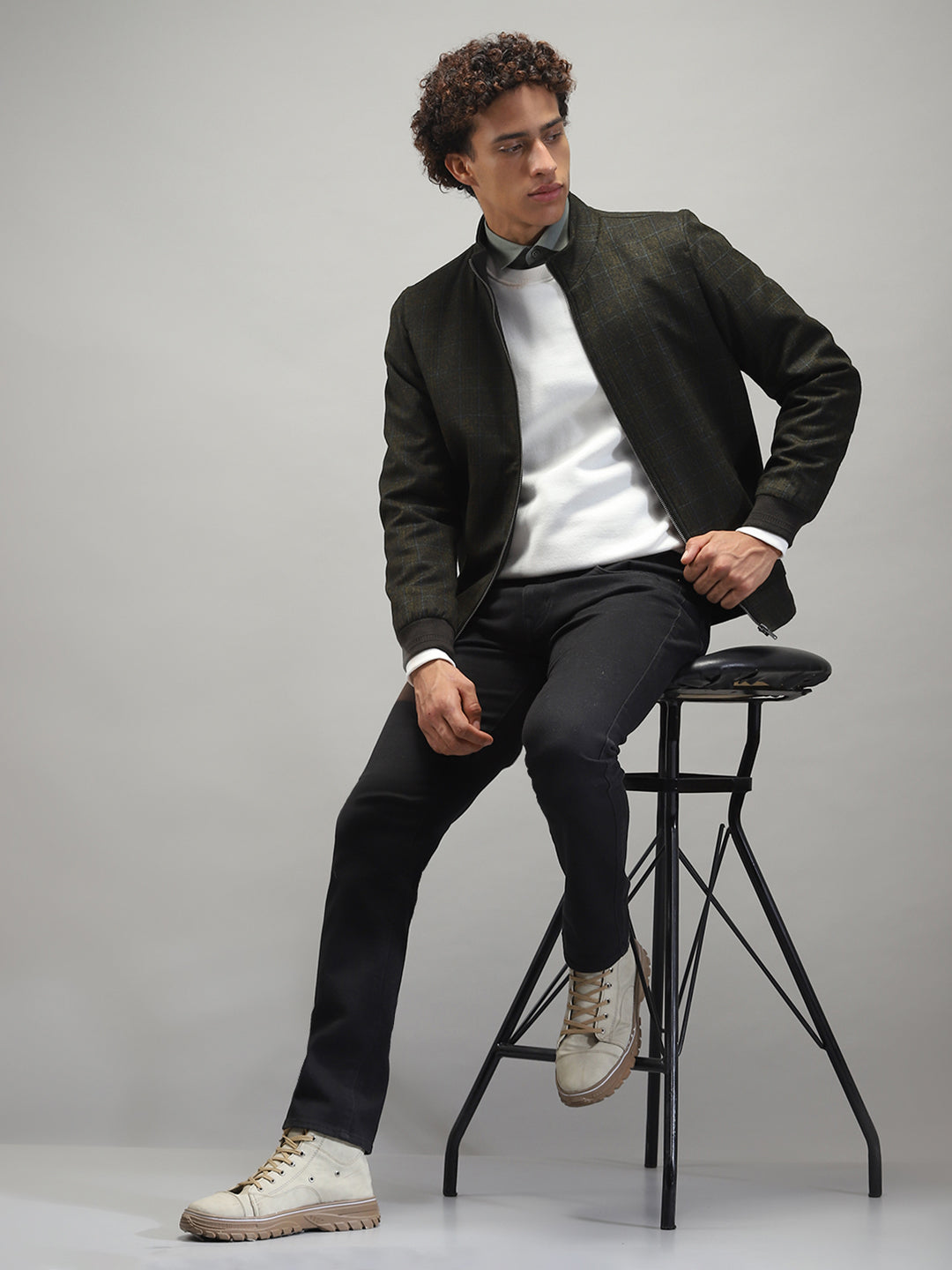 Men Olive Solid Band Collar Full Sleeve Jacket