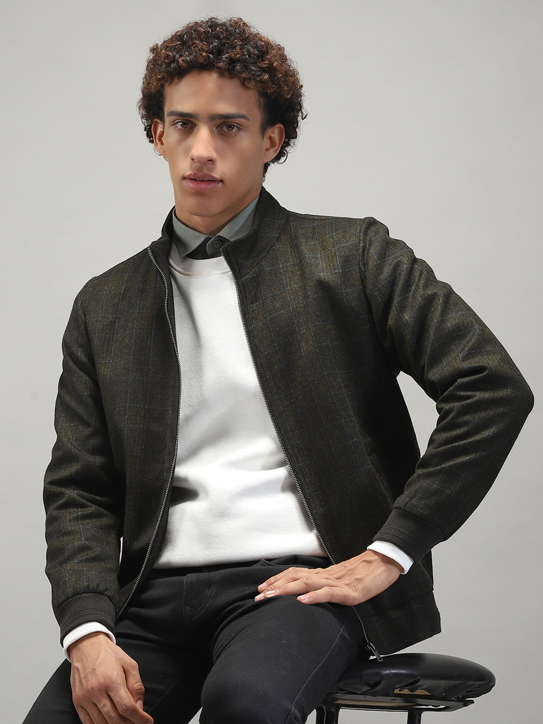 Men Olive Solid Band Collar Full Sleeve Jacket