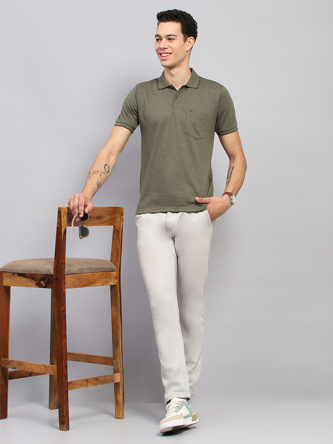 Men Olive Printed Collar Half Sleeve T-Shirt