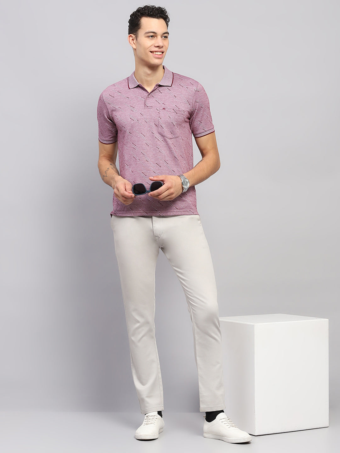 Men Burgundy Printed Collar Half Sleeve T-Shirt