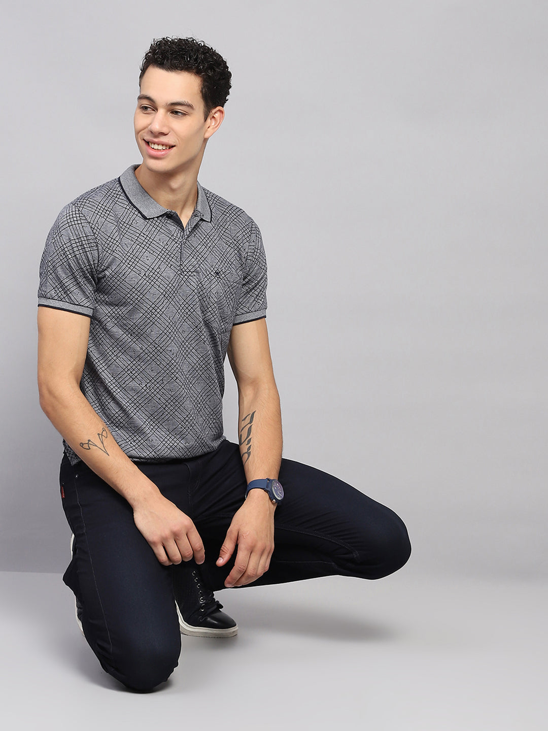 Men Grey Self Design Collar Half Sleeve T-Shirt