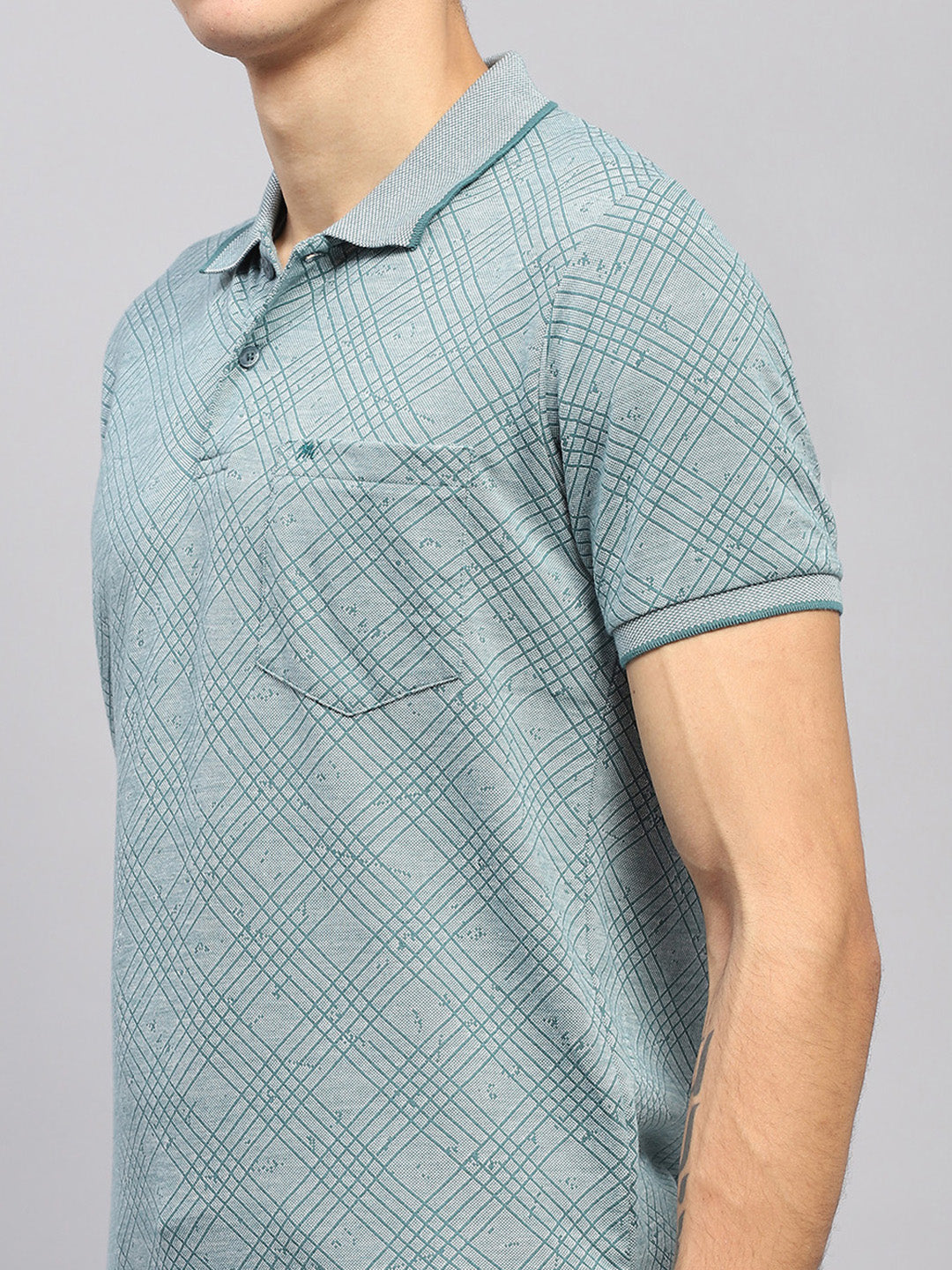 Men Green Self Design Collar Half Sleeve T-Shirt