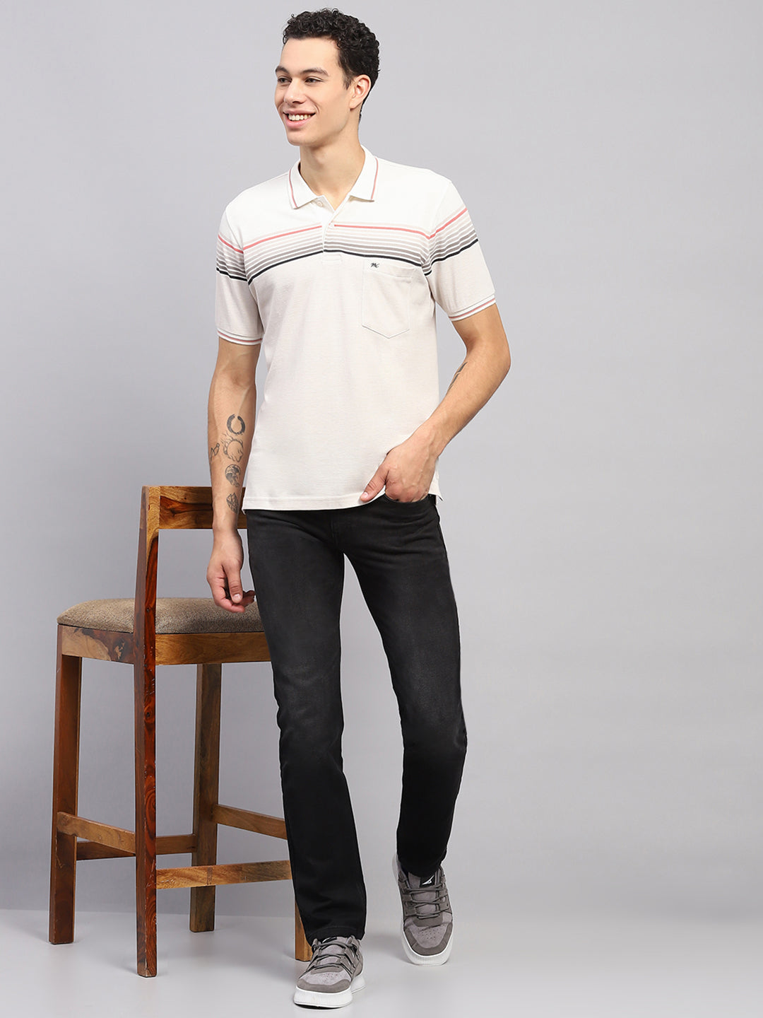 Men White Stripe Collar Half Sleeve T-Shirt