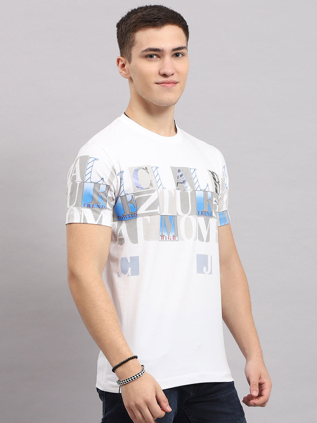 Men White Printed Round Neck Half Sleeve T-Shirt