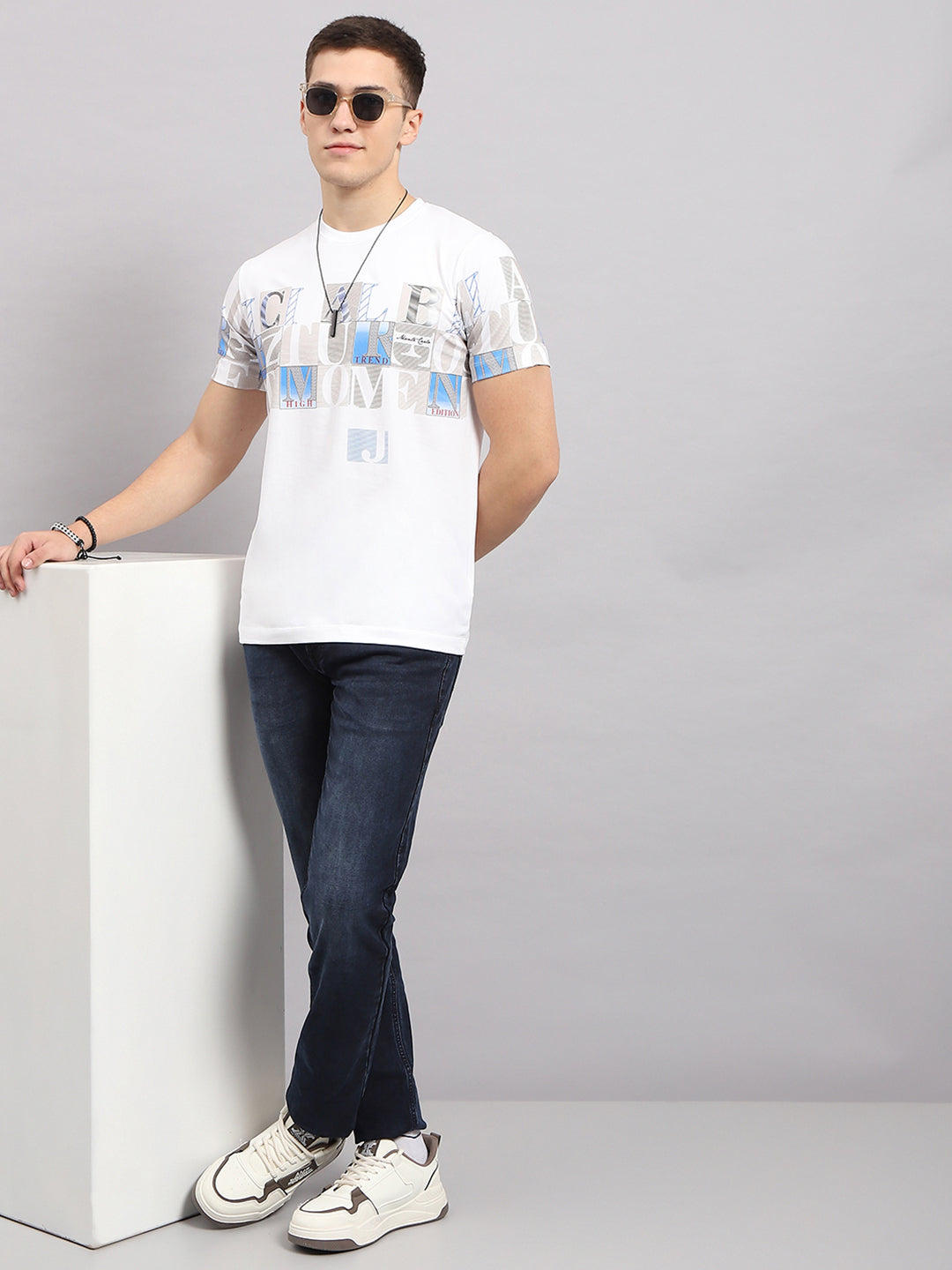 Men White Printed Round Neck Half Sleeve T-Shirt