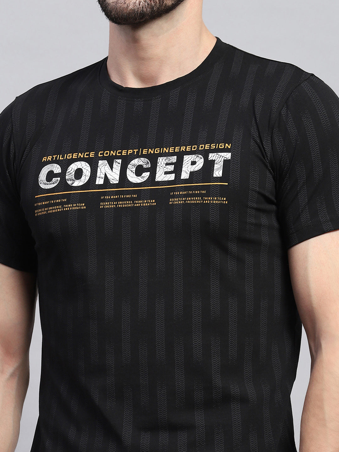 Men Black Printed Round Neck Half Sleeve T-Shirt