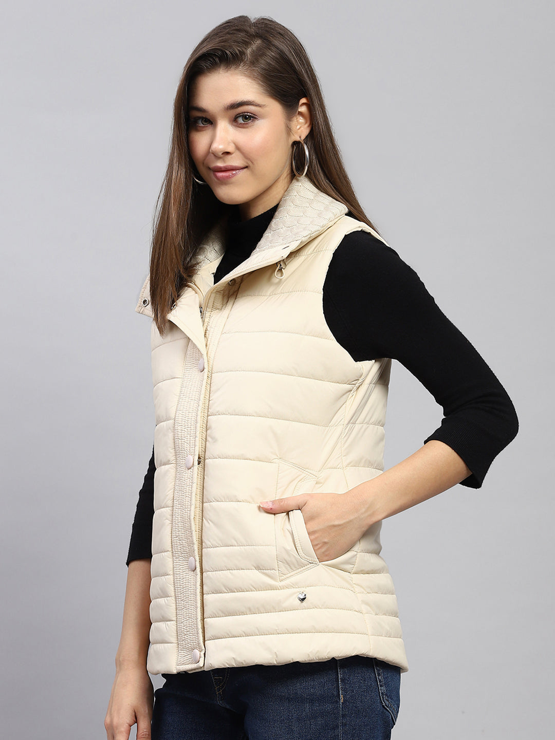 Women Cream Solid Collar Sleeveless Jacket