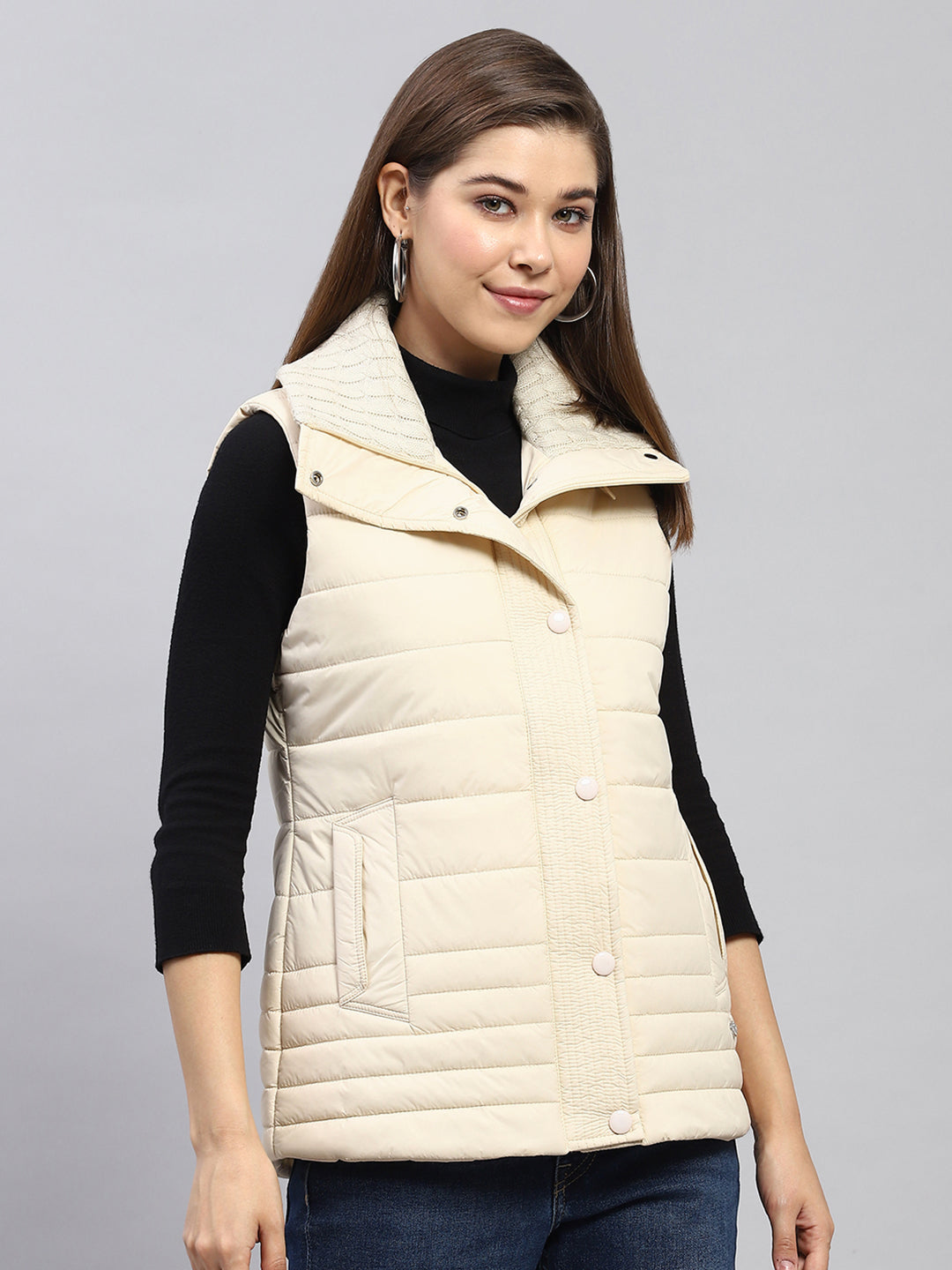 Women Cream Solid Collar Sleeveless Jacket