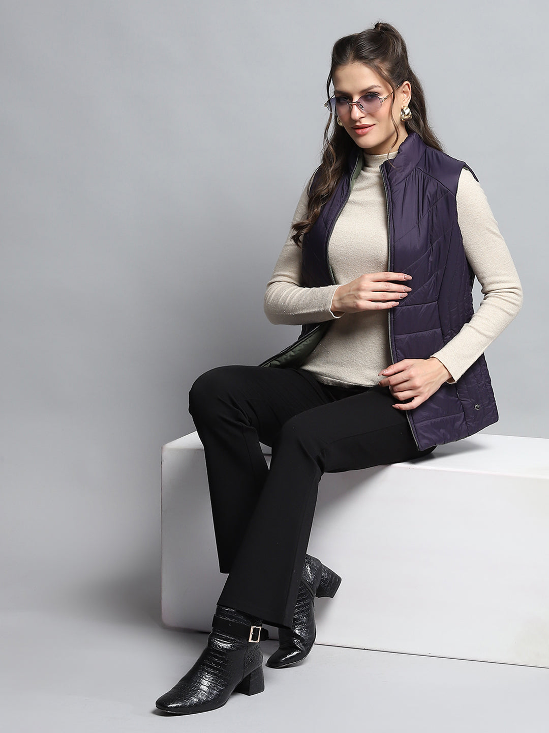 Women Purple Solid Mock Neck Sleeveless Reversible Jacket