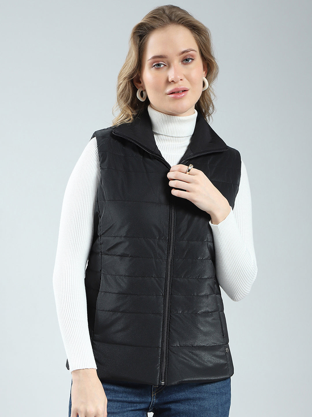 Women Black Solid Collar Sleeveless Reversible Jacket