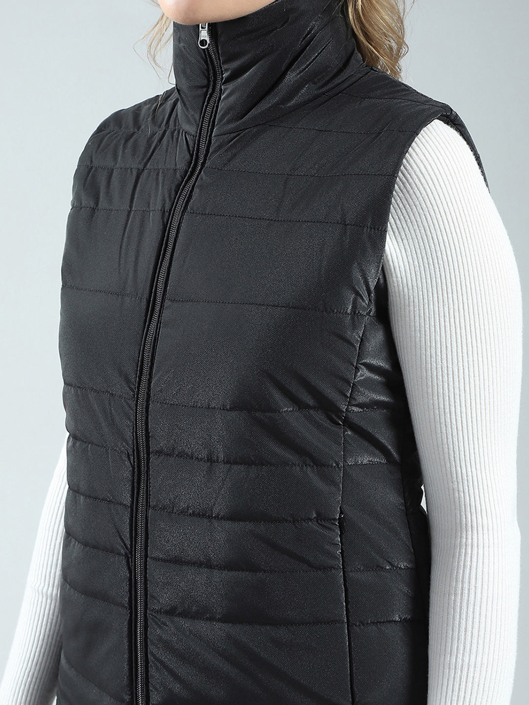 Women Black Solid Collar Sleeveless Reversible Jacket