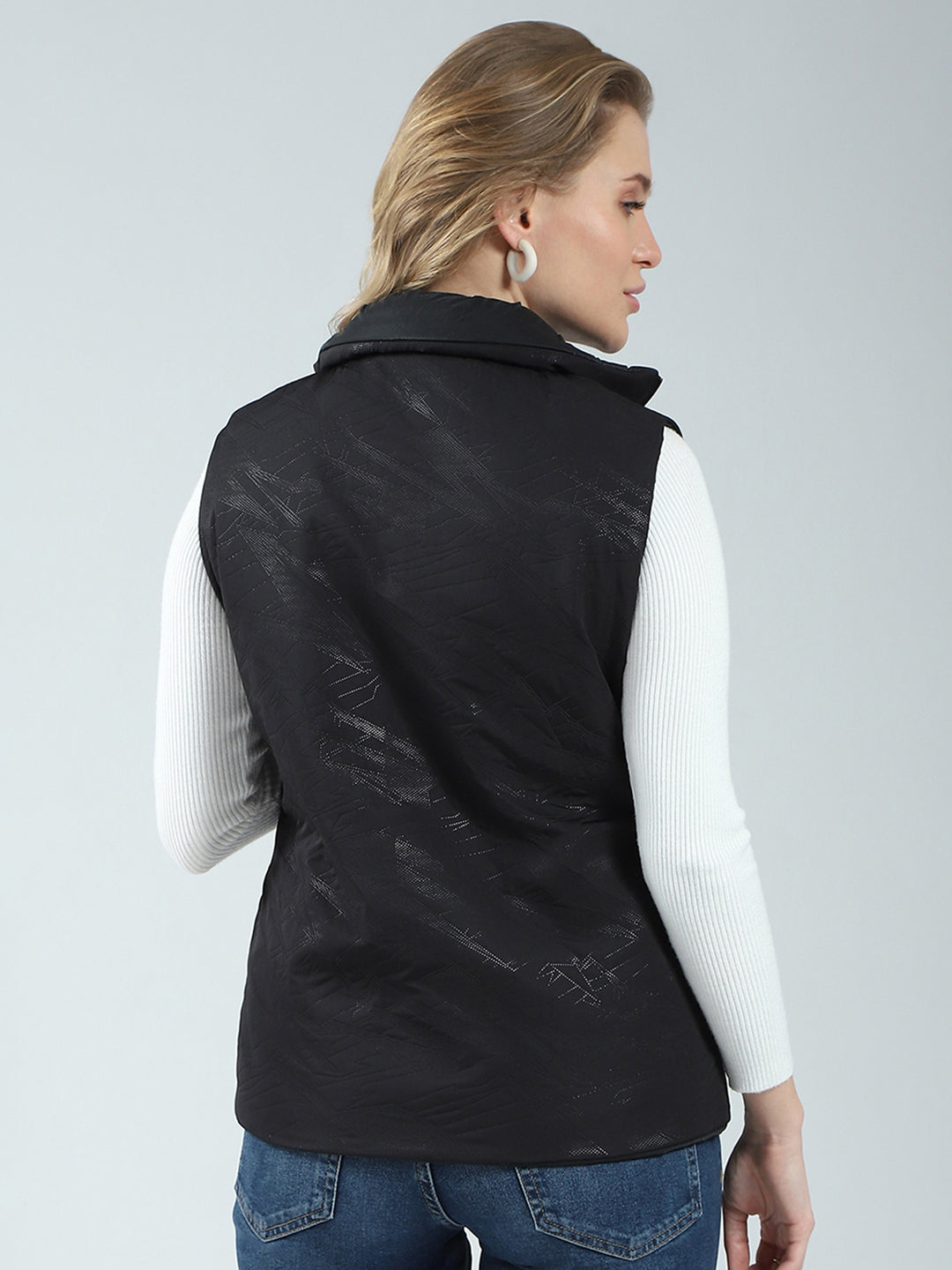 Women Black Solid Collar Sleeveless Reversible Jacket