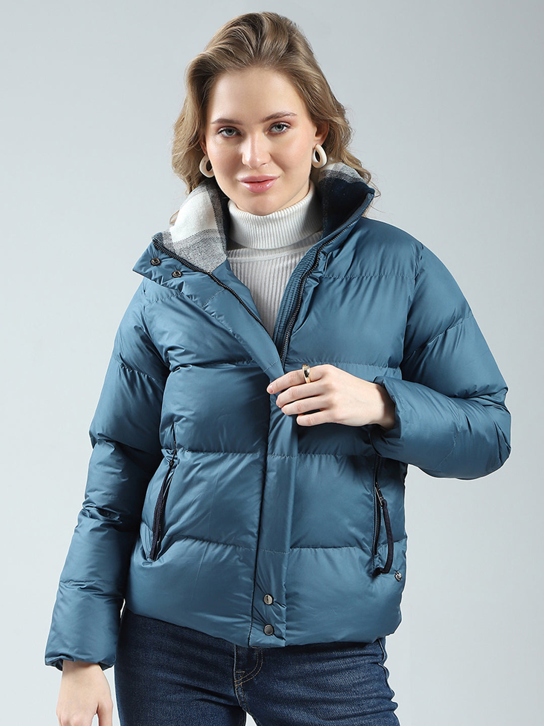 Women Teal Blue Solid Mock Neck Full Sleeve Jacket