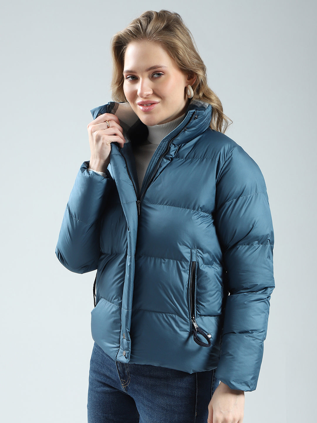 Women Teal Blue Solid Mock Neck Full Sleeve Jacket