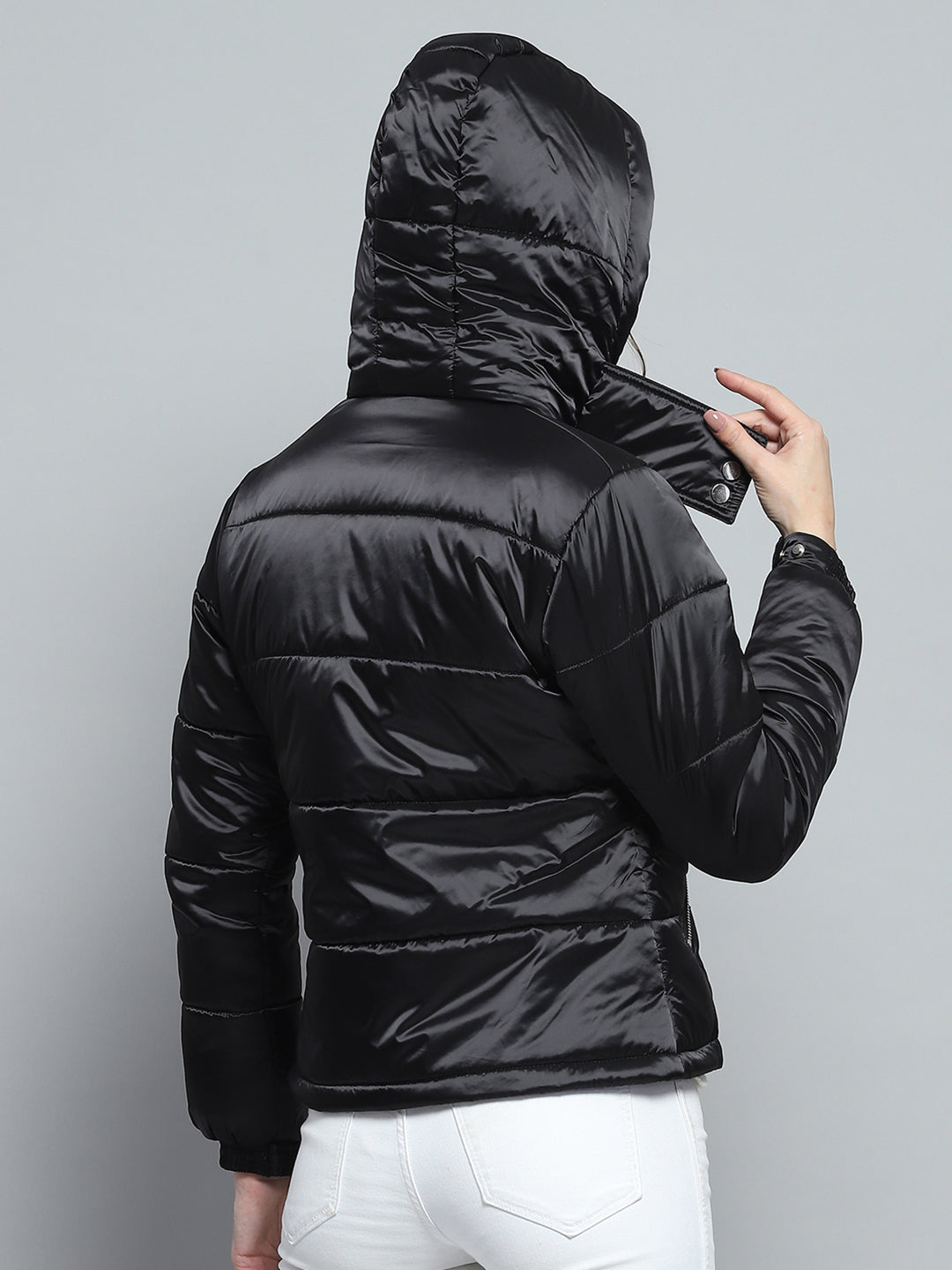 Women Black Solid Hooded Full Sleeve Jacket