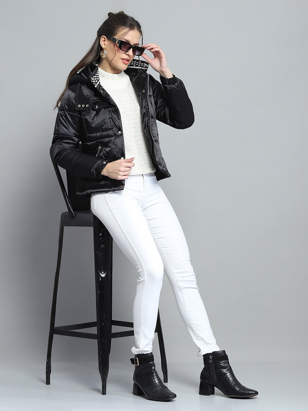 Women Black Solid Hooded Full Sleeve Jacket