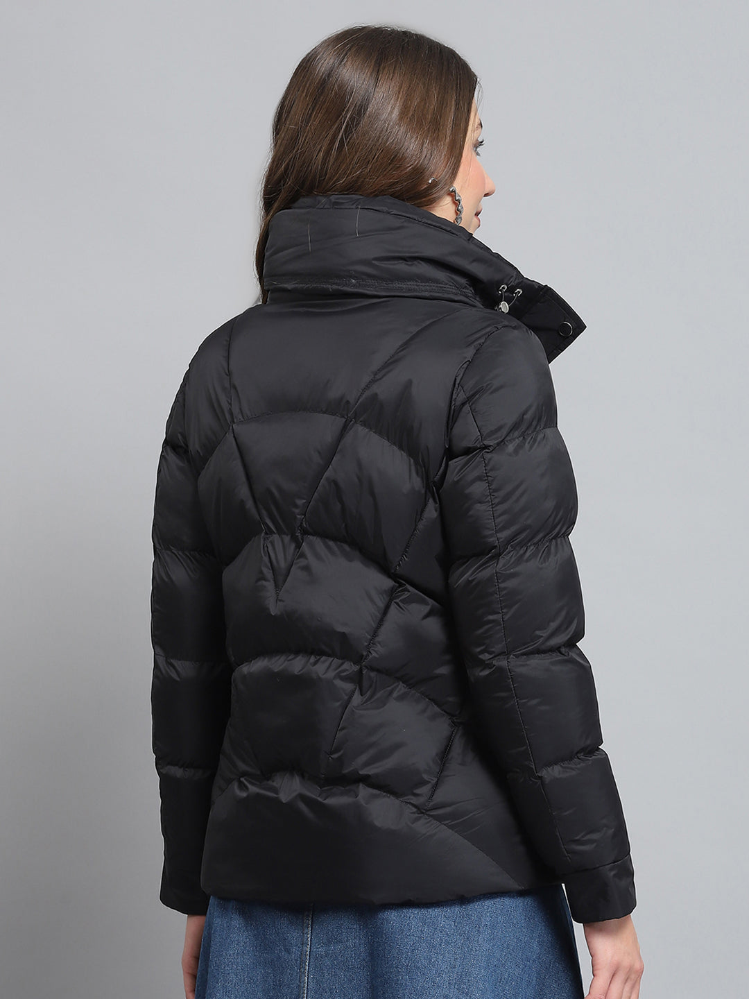 Women Black Self Design Collar Full Sleeve Jacket