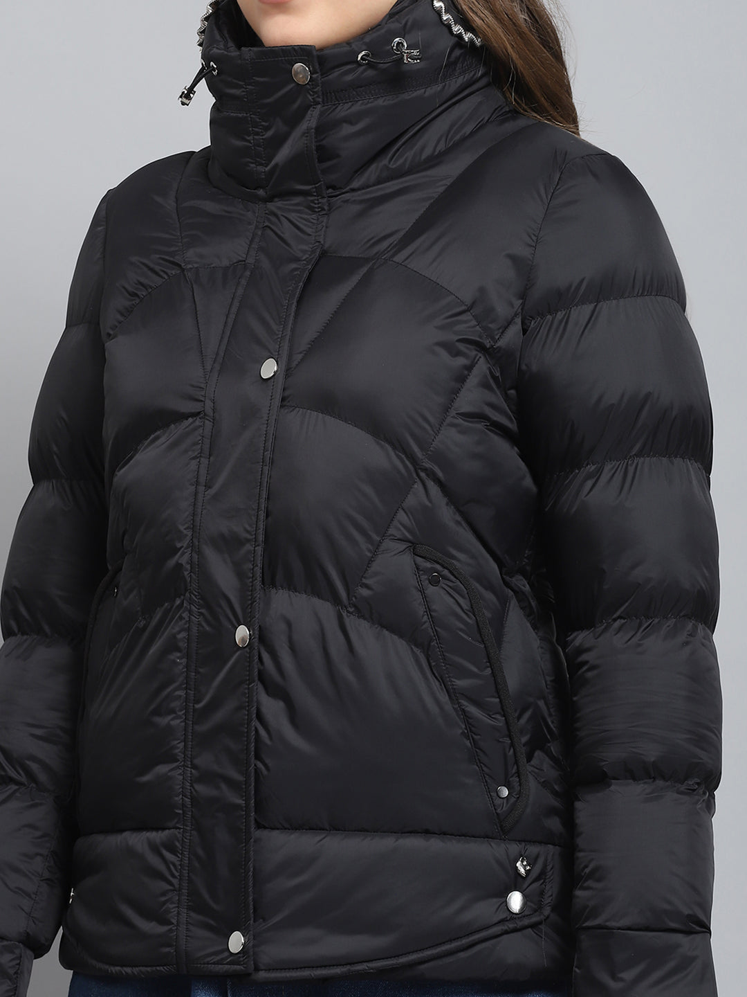 Women Black Self Design Collar Full Sleeve Jacket