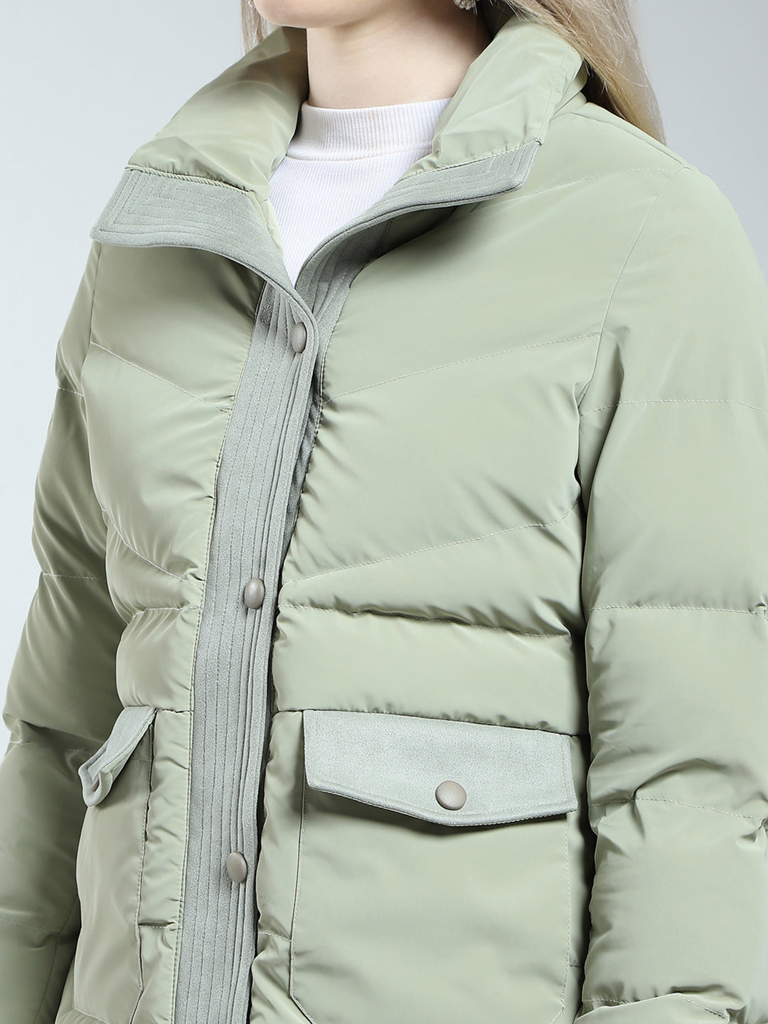 Women Green Solid Mock Neck Full Sleeve Jacket