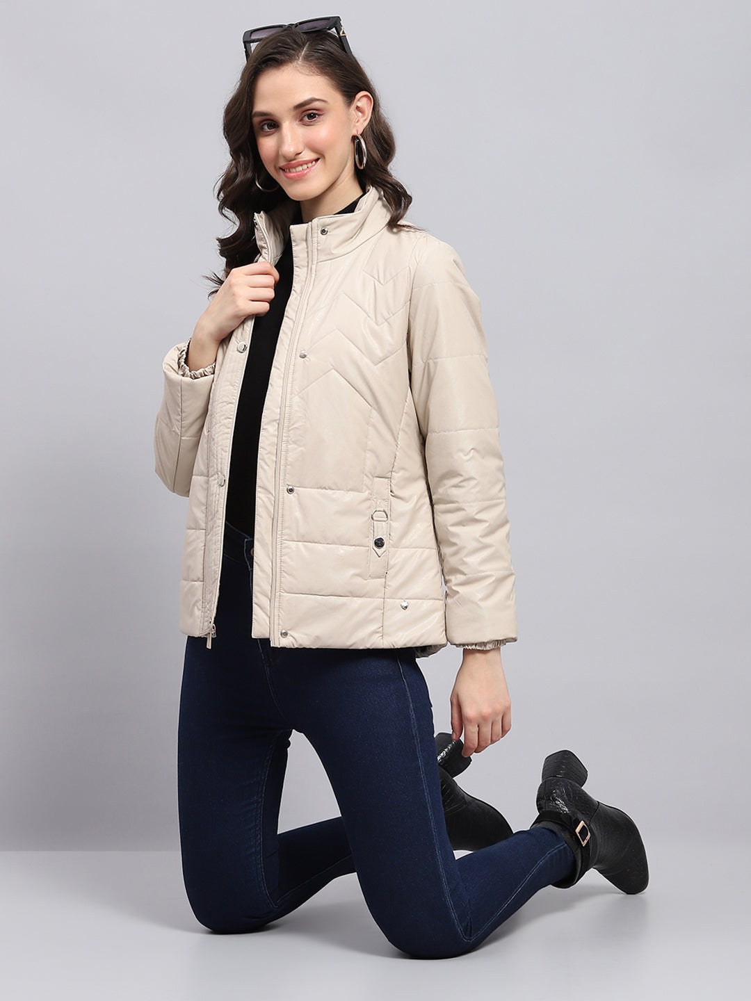 Women Beige Solid Collar Full Sleeve Puffer Jacket