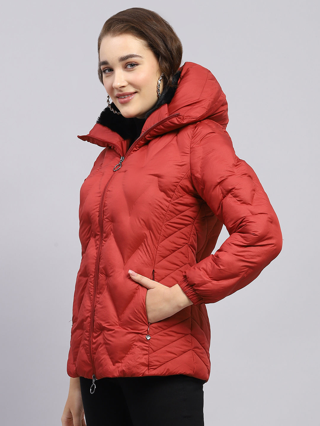 Women Maroon Embossed Collar Full Sleeve Puffer Jacket