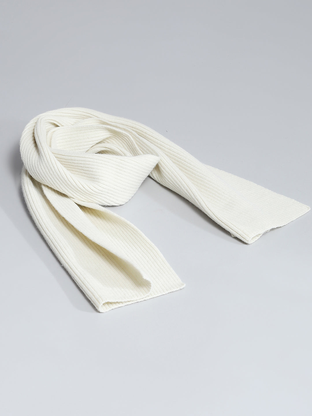 Women Off White Solid Collar Full Sleeve Jacket