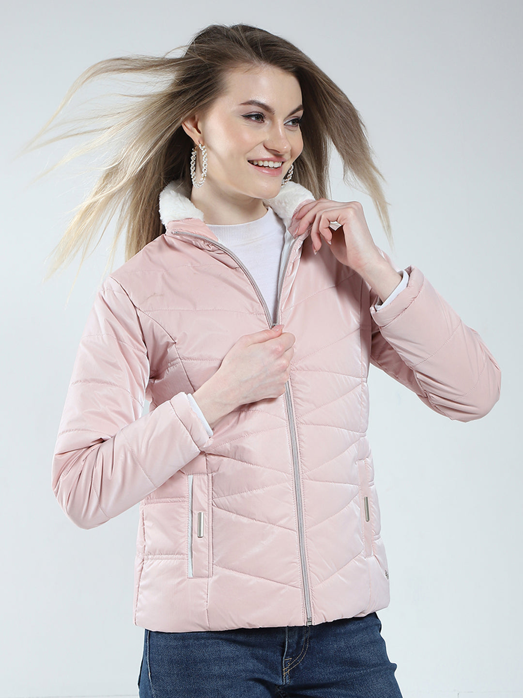 Women Pink Solid Mock Neck Full Sleeve Jacket