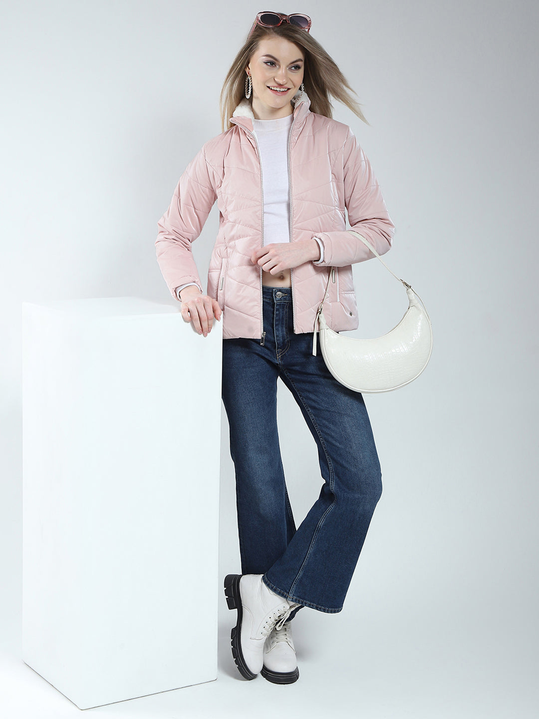 Women Pink Solid Mock Neck Full Sleeve Jacket