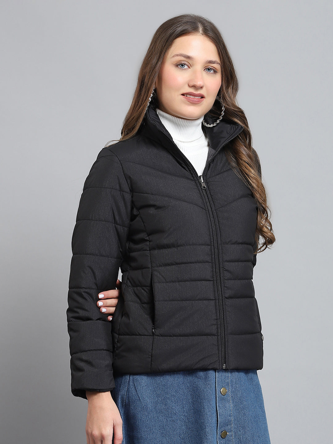 Women Black Solid Collar Full Sleeve Reversible Jacket