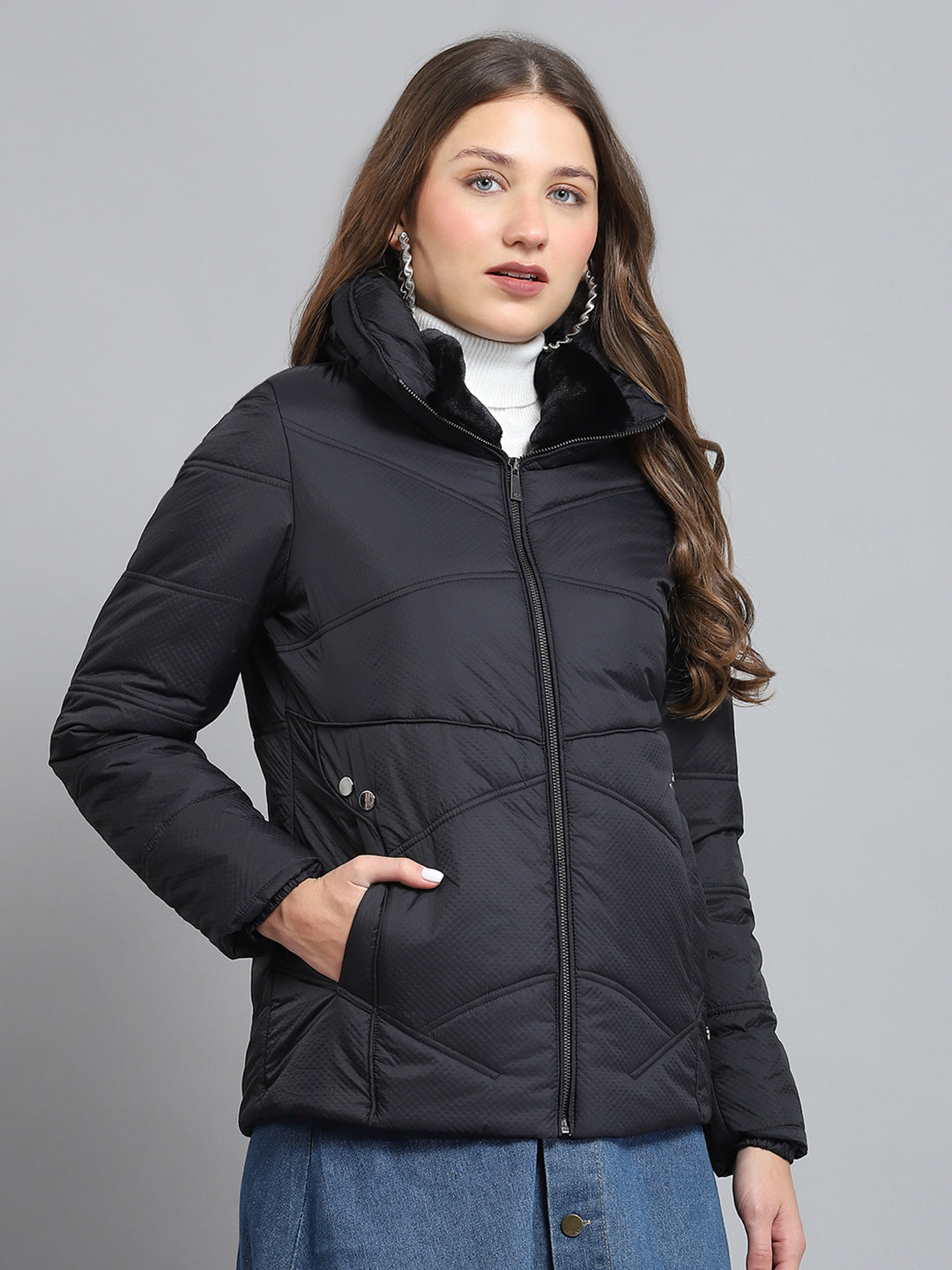 Women Black Self Design Collar Full Sleeve Jacket