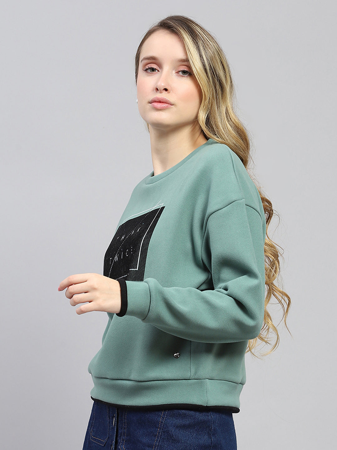 Women Green Printed Round Neck Full Sleeve Sweatshirt