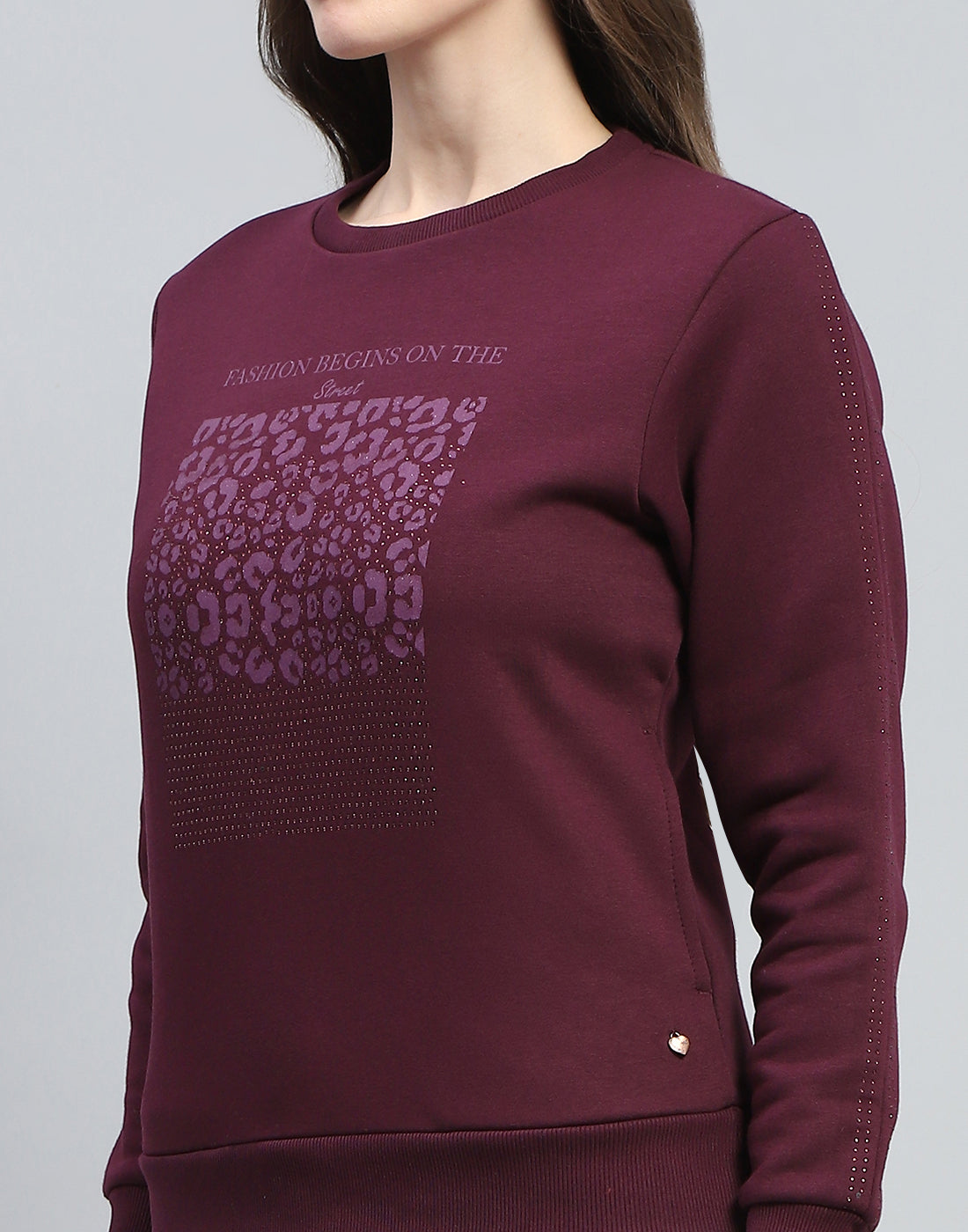 Women Burgundy Printed Round Neck Full Sleeve Sweatshirt