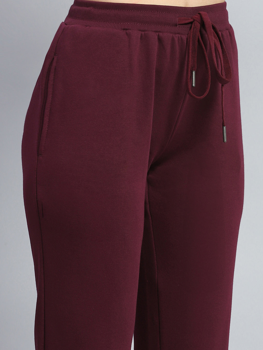 Women Maroon Solid Mock Neck Full Sleeve Winter Tracksuit