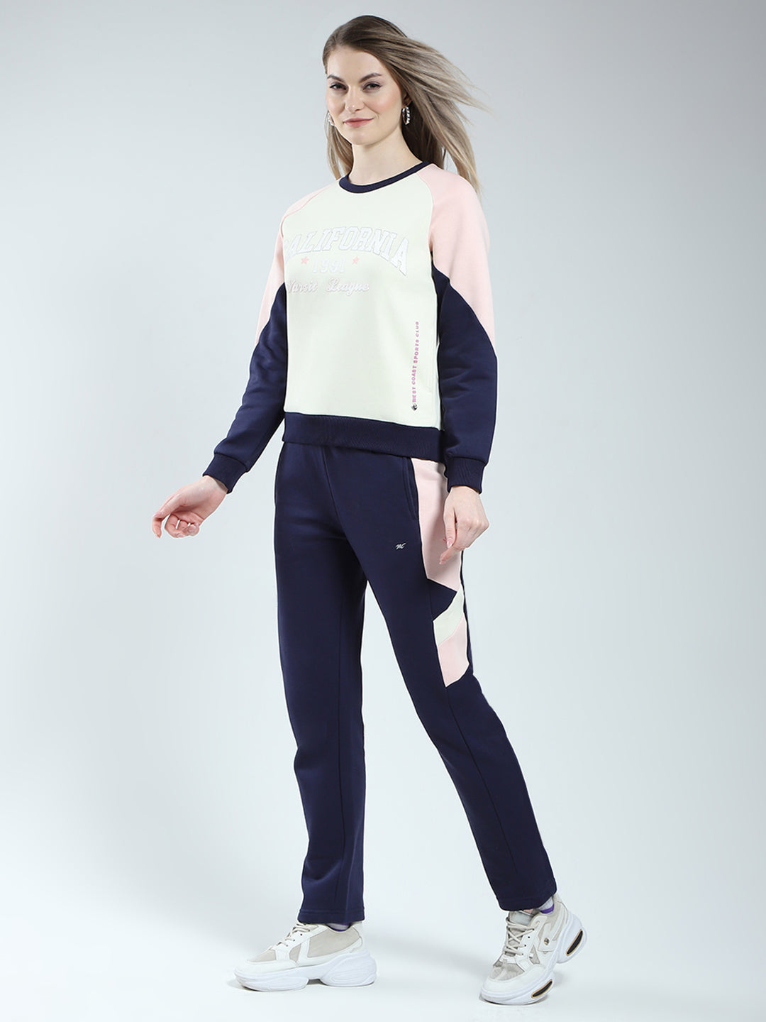 Women Blue & Beige Printed Round Neck Full Sleeve Winter Tracksuit