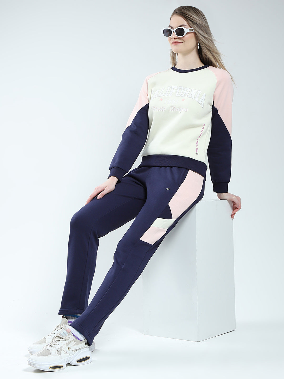 Women Blue & Beige Printed Round Neck Full Sleeve Winter Tracksuit