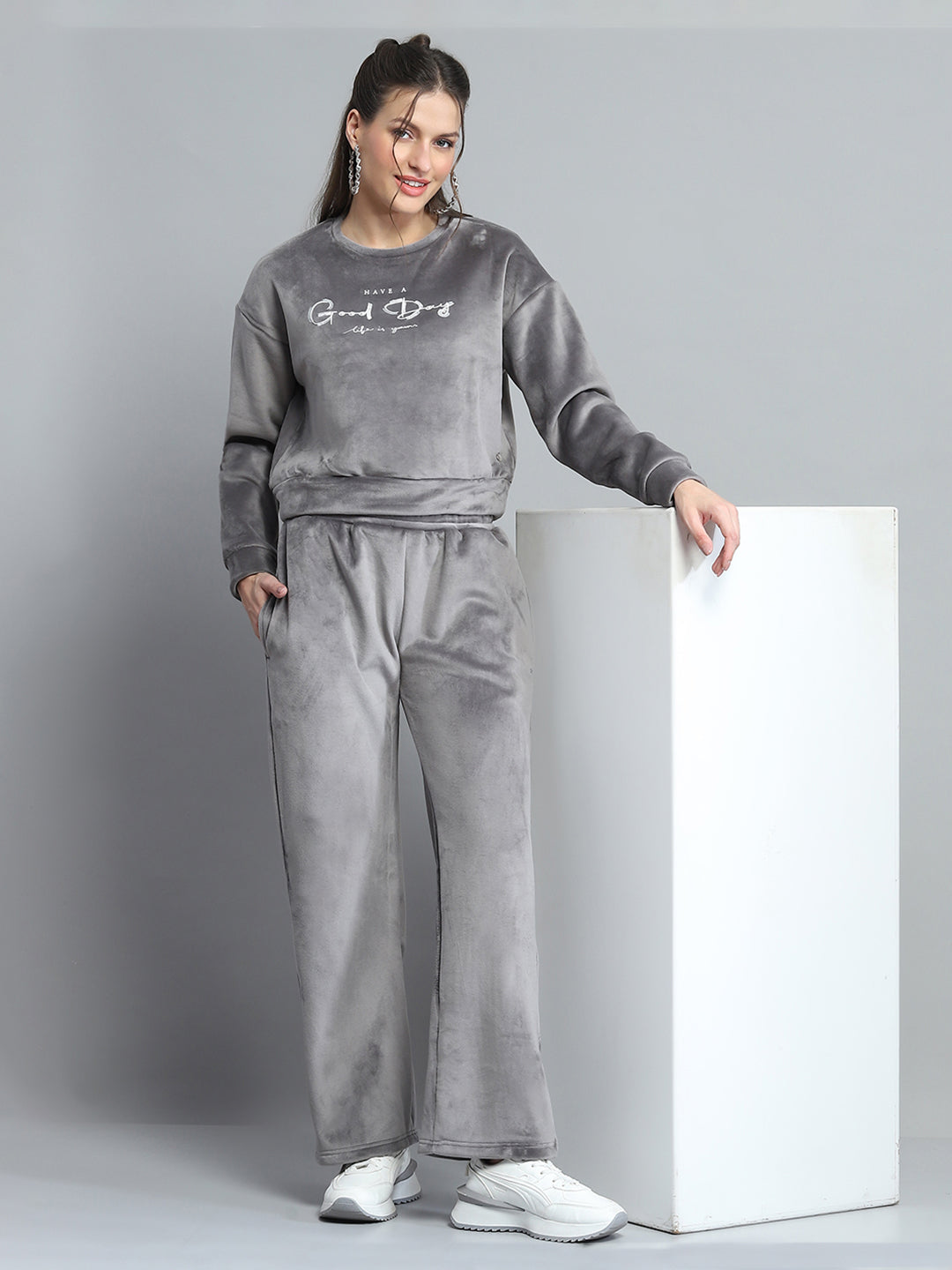 Women Grey Printed Round Neck Full Sleeve Cords Set