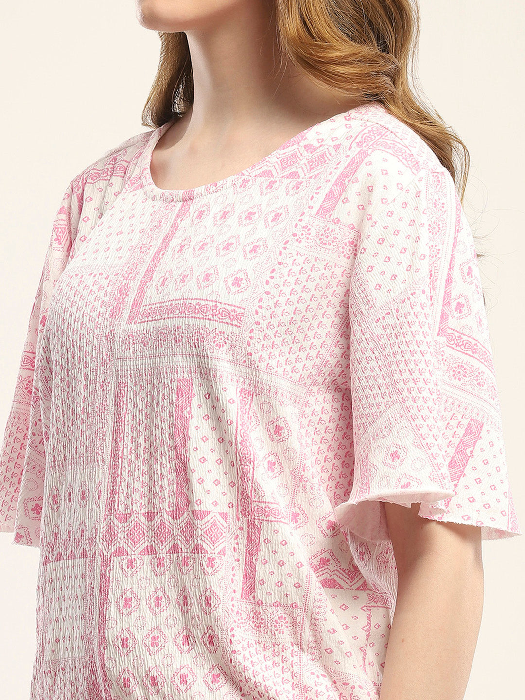Women Pink Printed Round Neck Half Sleeve Winte Top