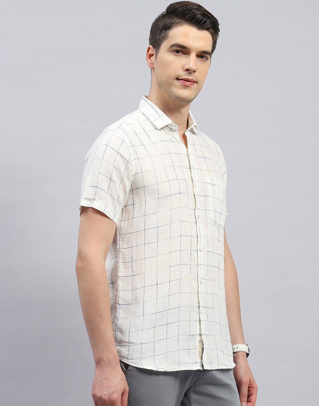 Men White Check Collar Half Sleeve Linen Shirt