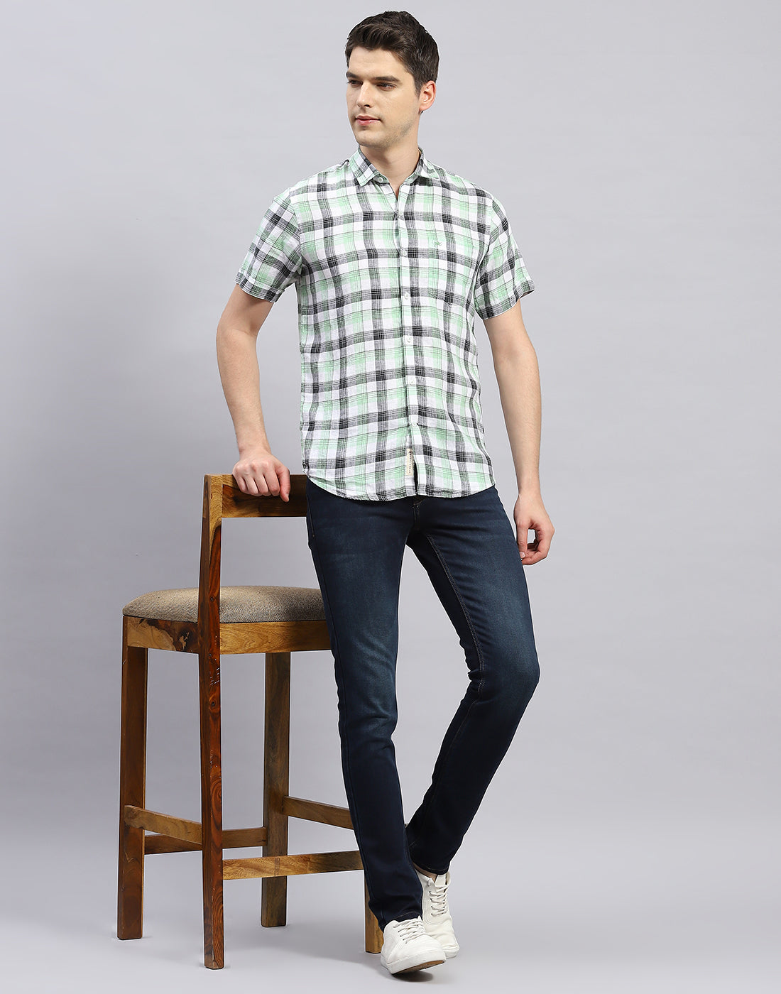 Men Green Check Collar Half Sleeve Linen Shirt