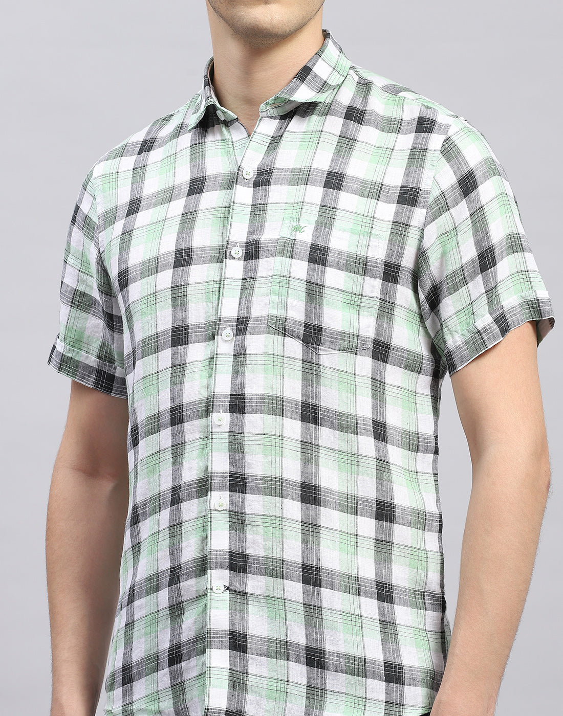 Men Green Check Collar Half Sleeve Linen Shirt