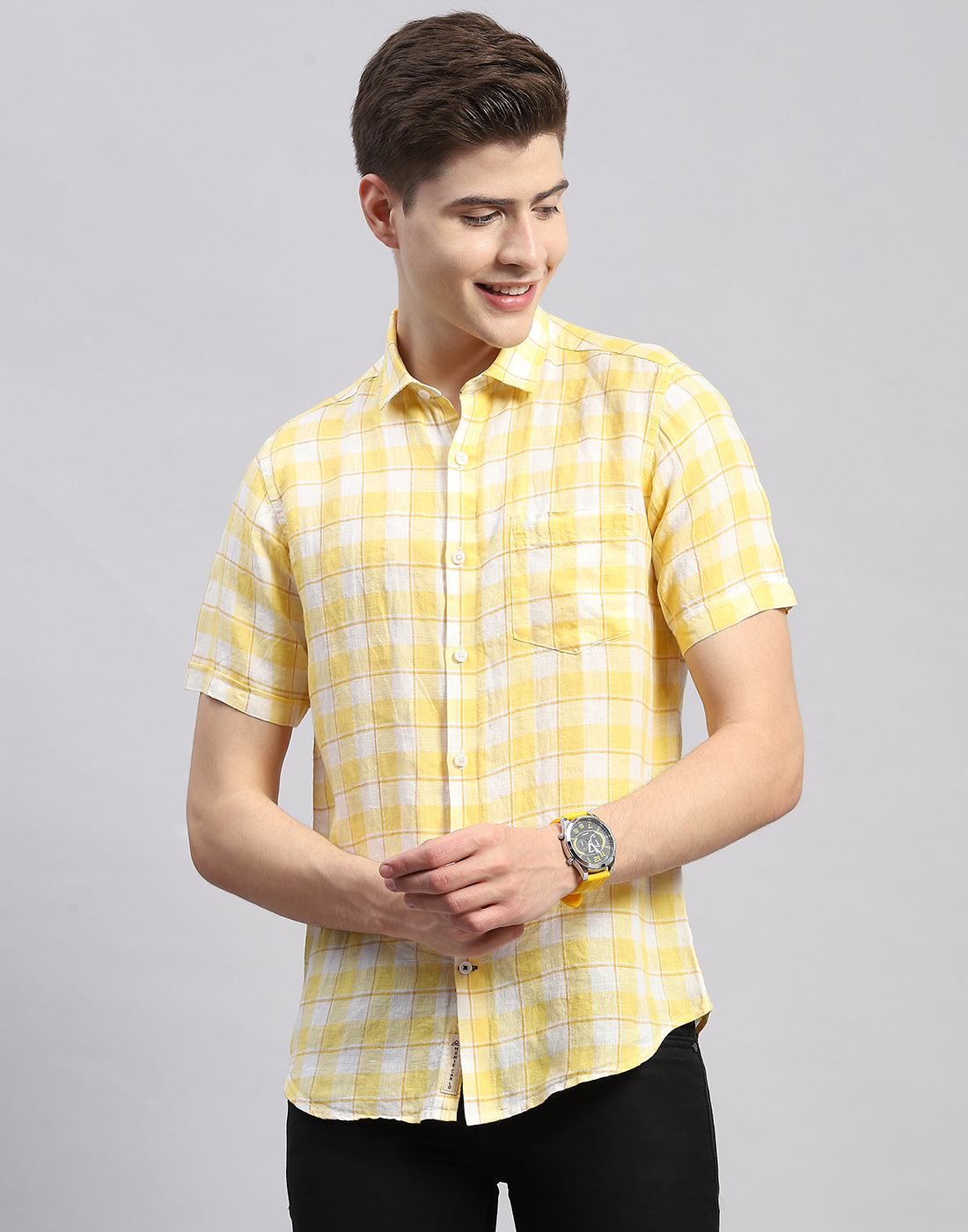 Men Yellow Check Collar Half Sleeve Linen Shirt