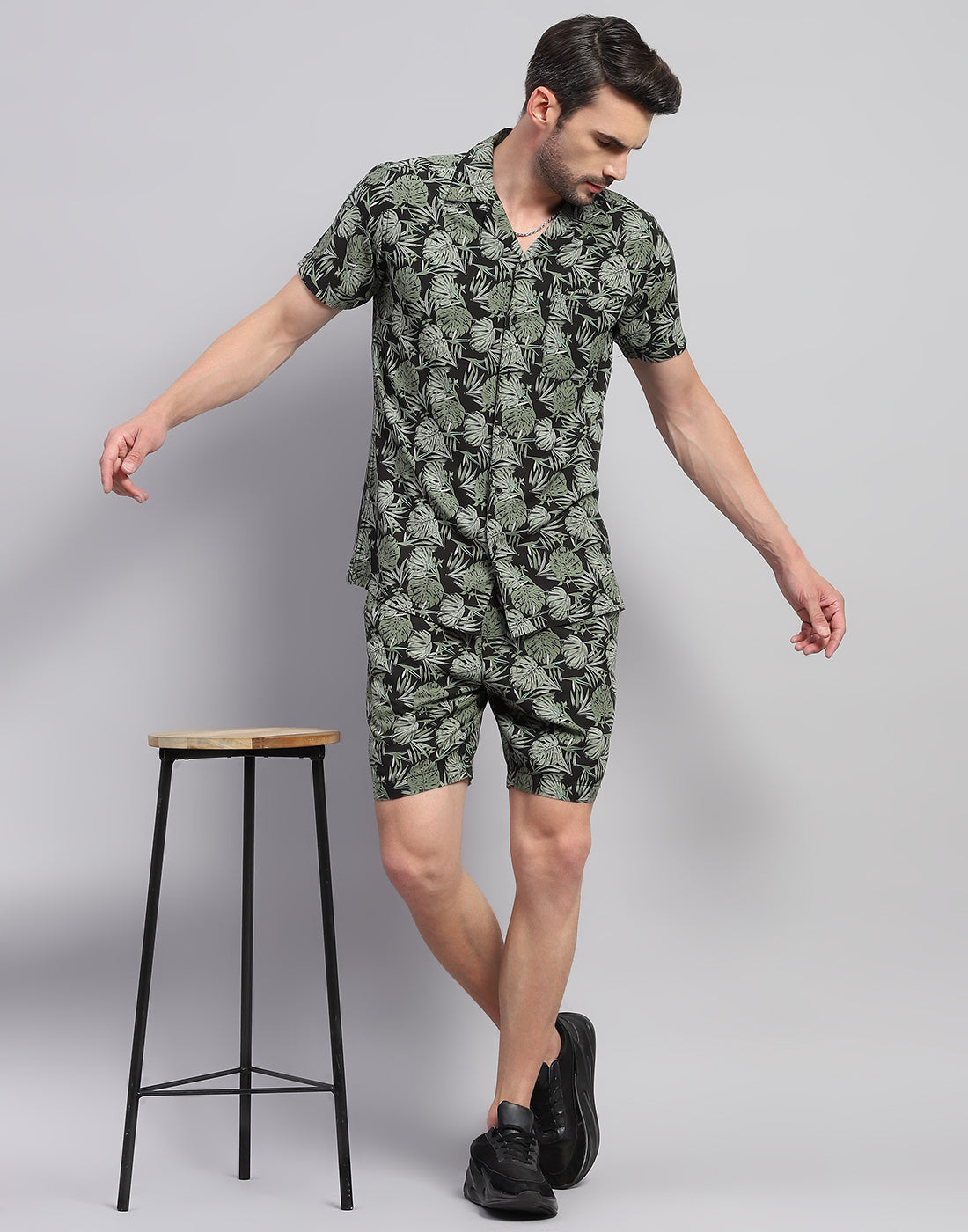 Men Green Printed Collar Neck Half Sleeve Cords Set