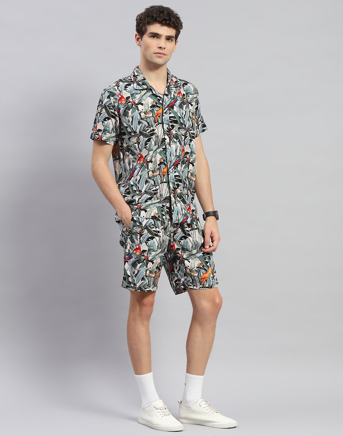 Men Green Floral Print Round Neck Half Sleeve Cords Set