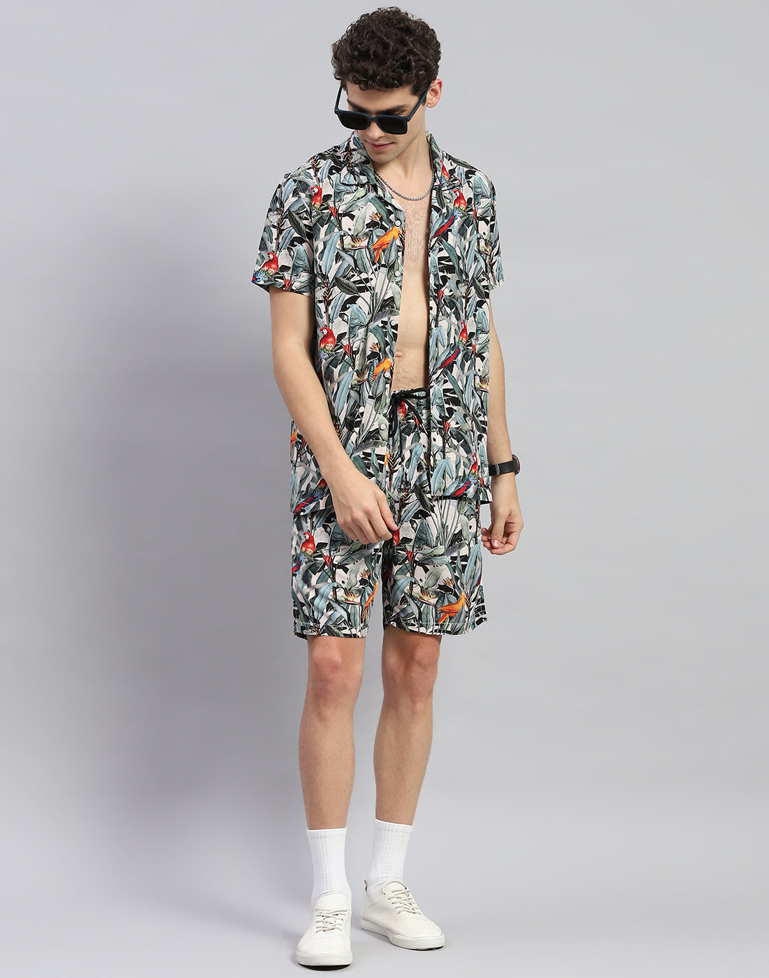 Men Green Floral Print Round Neck Half Sleeve Cords Set