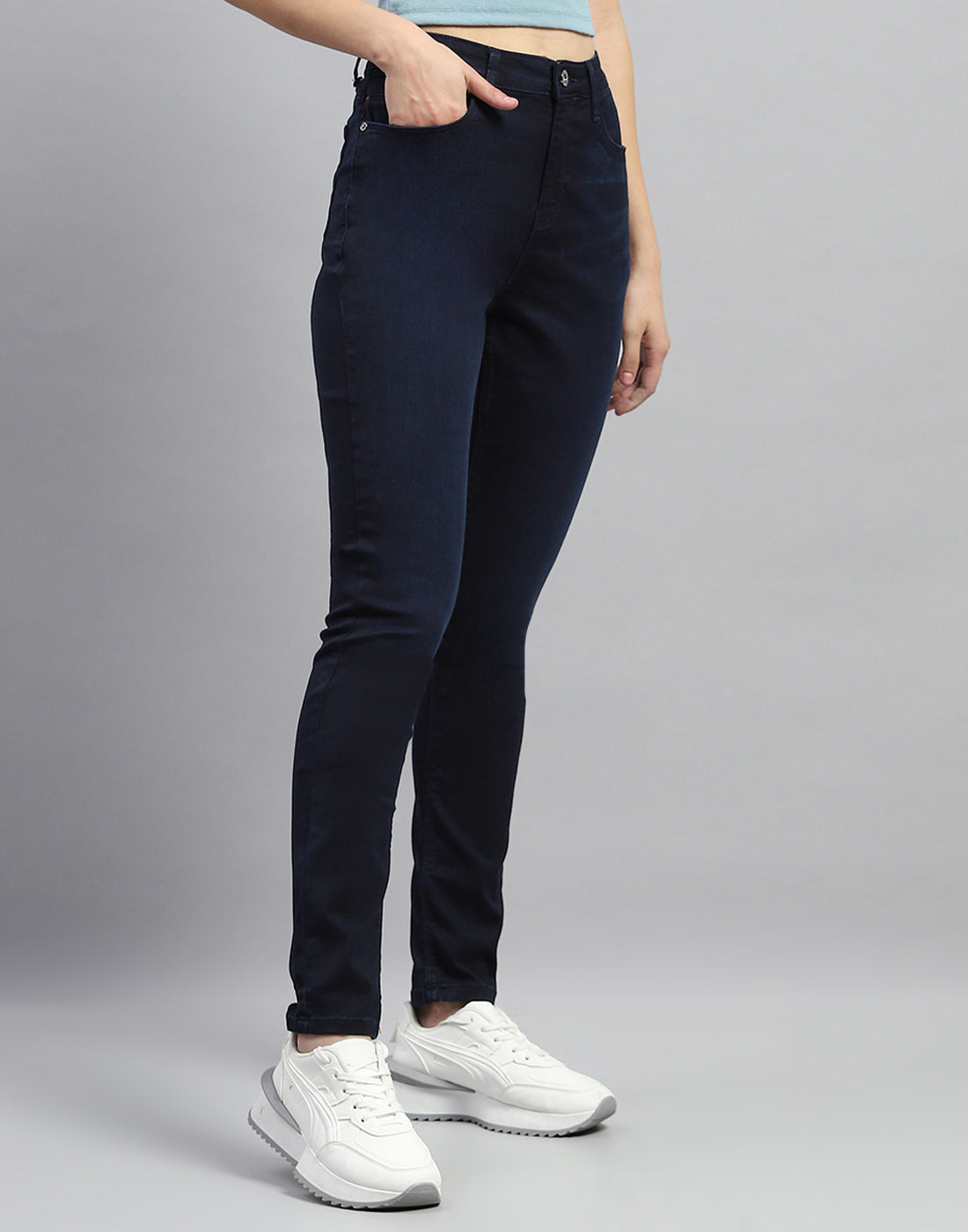 Women Navy Blue Solid Slim Fit Denim