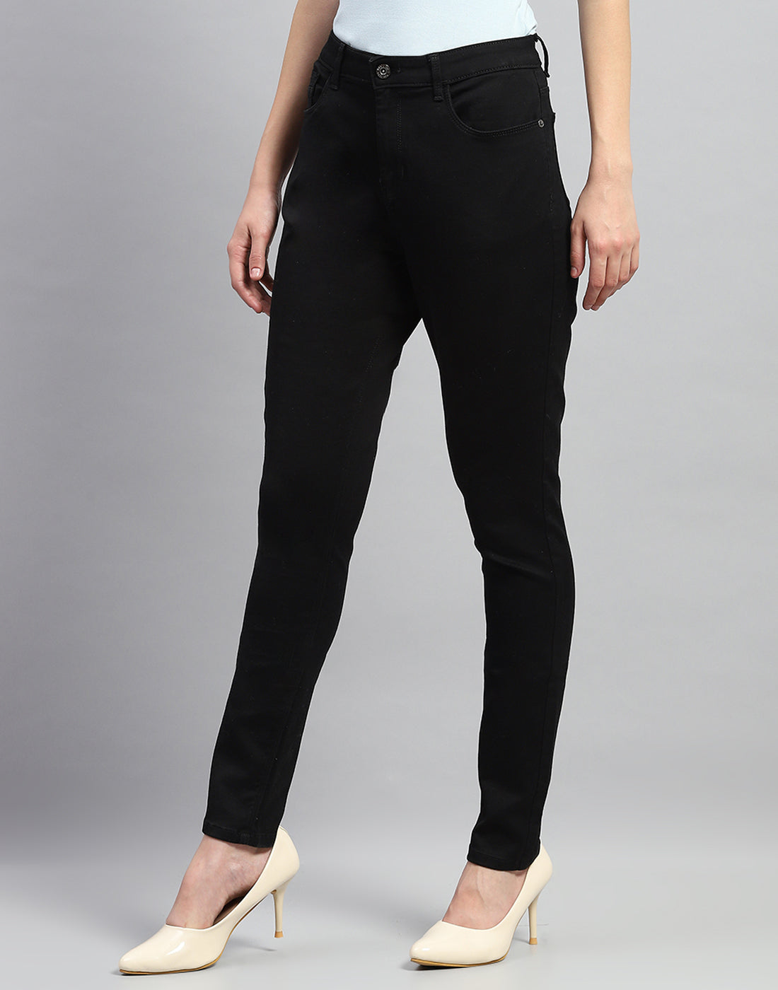 Women Black Solid Slim Fit Denim