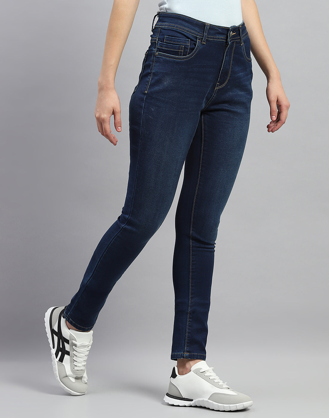 Women Dark Blue Light Wash Slim Fit Denim