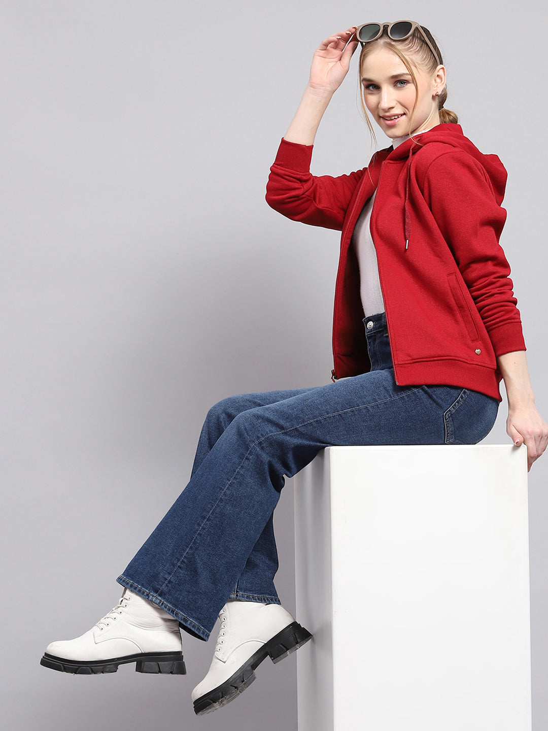 Women Maroon Solid Hooded Full Sleeve Sweatshirt