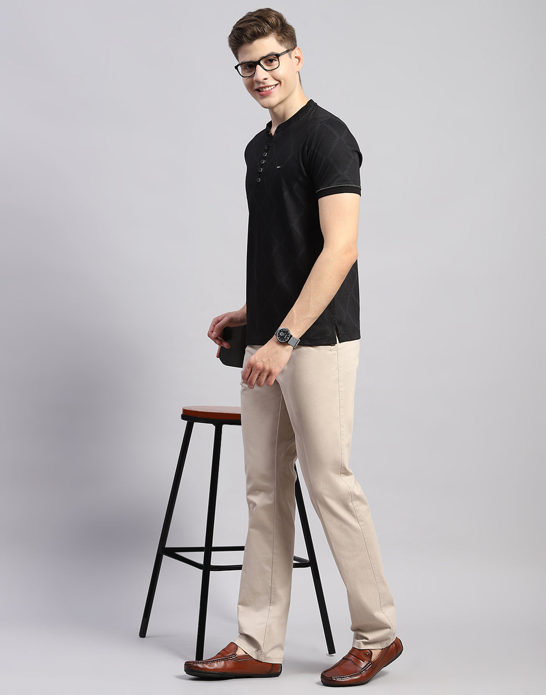 Men Khaki Solid Regular Fit Trouser